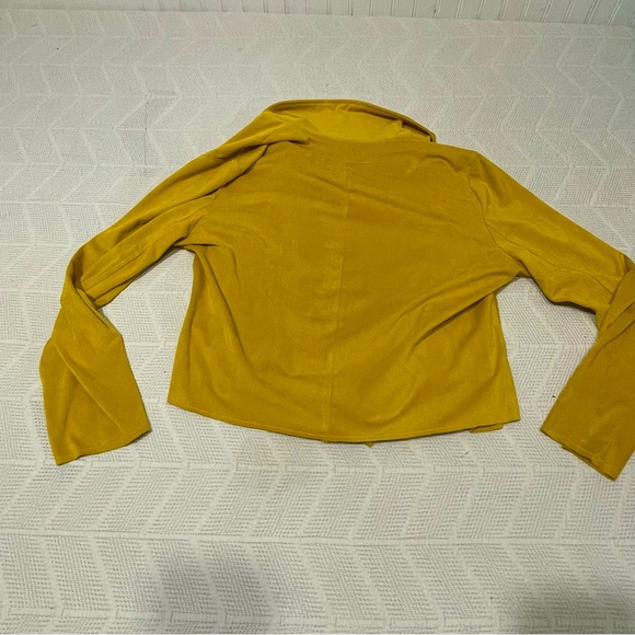 Yellow Blazer Size Large - Picture 3 of 7